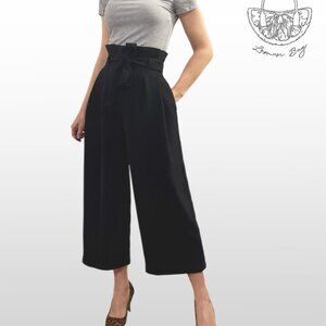 H&M / High Waisted Wide Belted Cropped Pants / Size 0 / Color Black